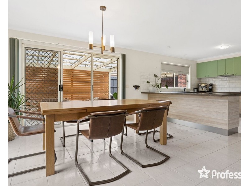 65 Pinoak Drive, Yarra Glen VIC 3775