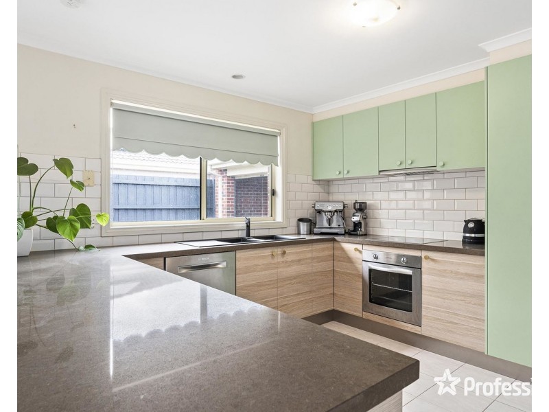 65 Pinoak Drive, Yarra Glen VIC 3775