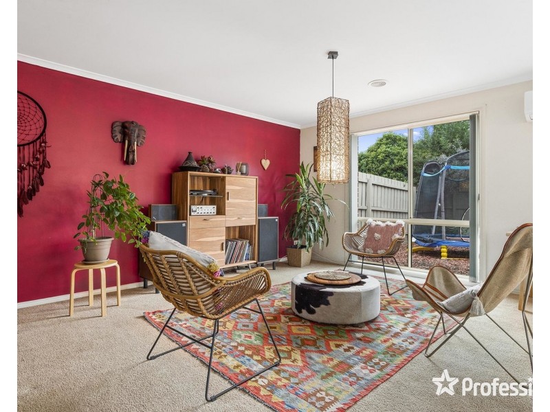 65 Pinoak Drive, Yarra Glen VIC 3775