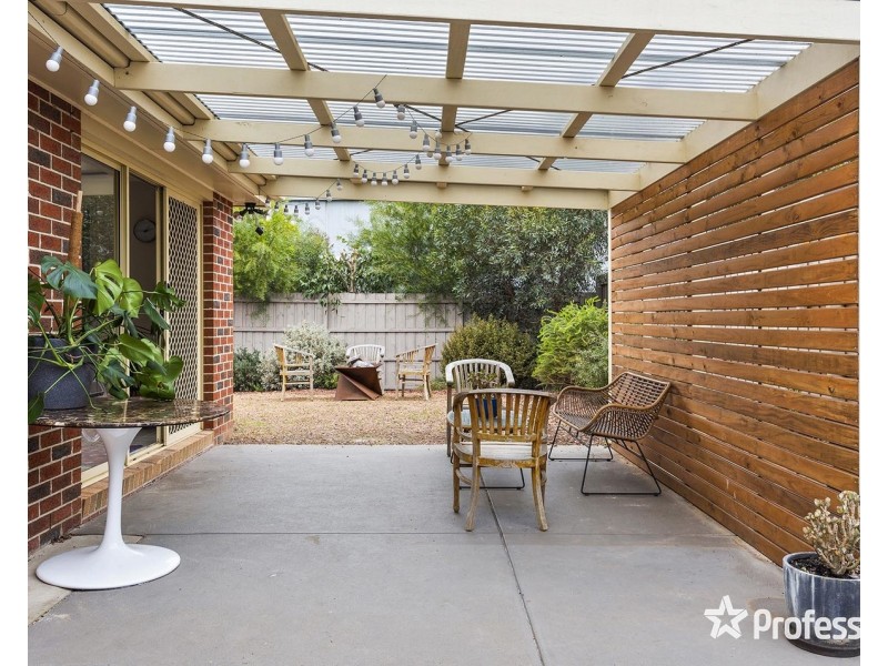 65 Pinoak Drive, Yarra Glen VIC 3775