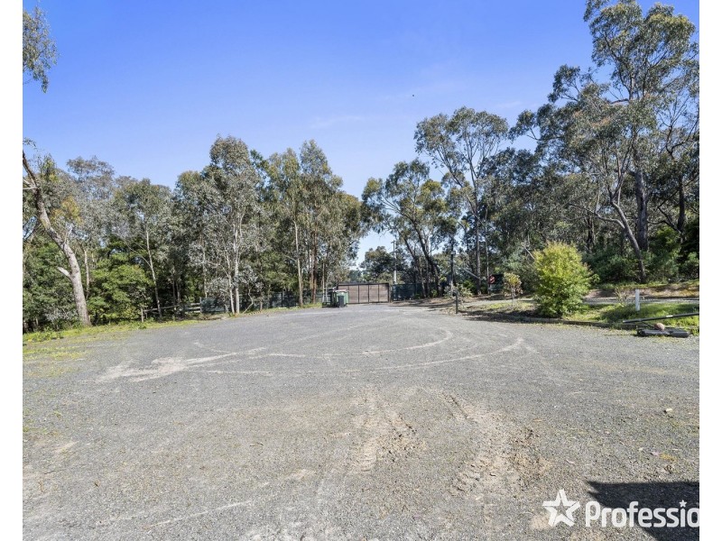 24 Gatters Road, Wonga Park VIC 3115