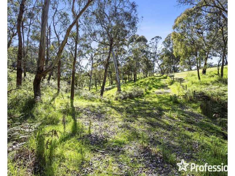 24 Gatters Road, Wonga Park VIC 3115