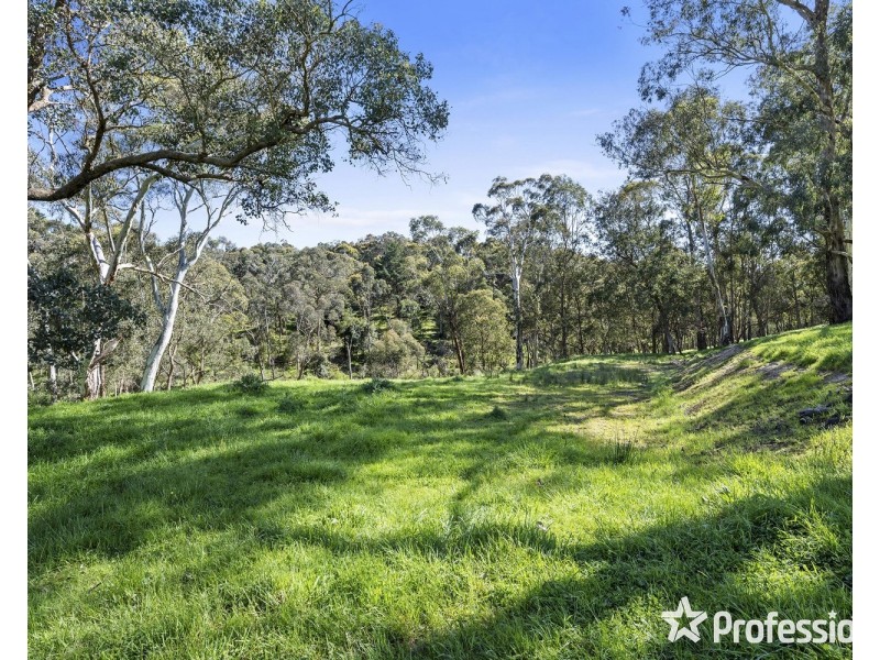 24 Gatters Road, Wonga Park VIC 3115