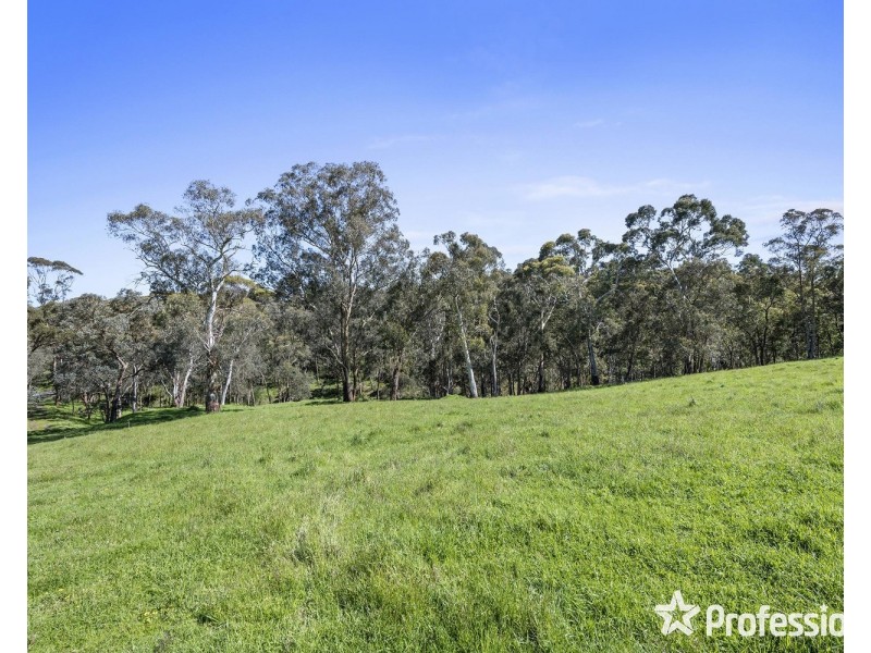 24 Gatters Road, Wonga Park VIC 3115