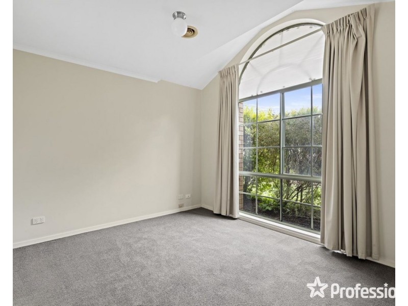 13 Ramble Crescent, Croydon VIC 3136