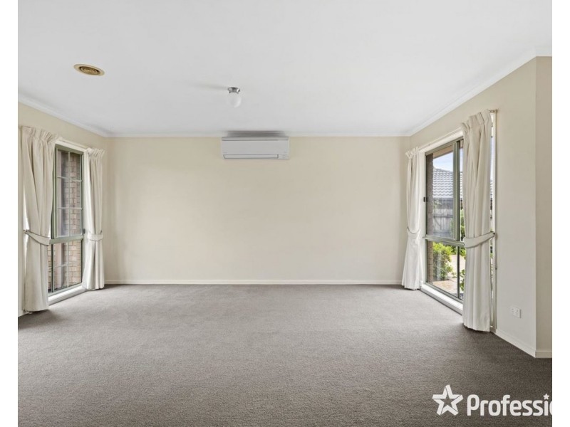 13 Ramble Crescent, Croydon VIC 3136