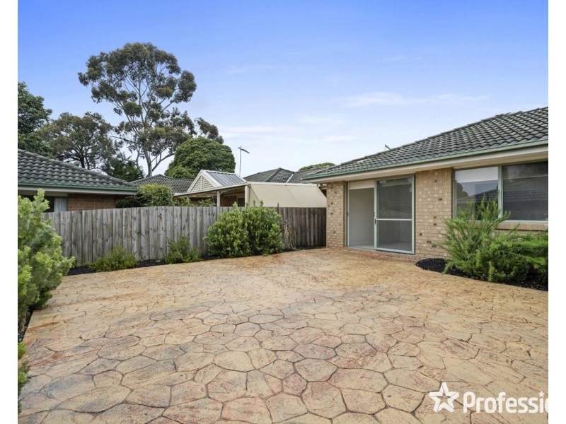 13 Ramble Crescent, Croydon VIC 3136