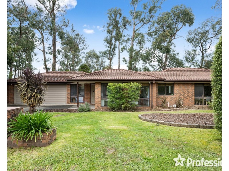 8 Muir Smyth Place, Mount Evelyn VIC 3796