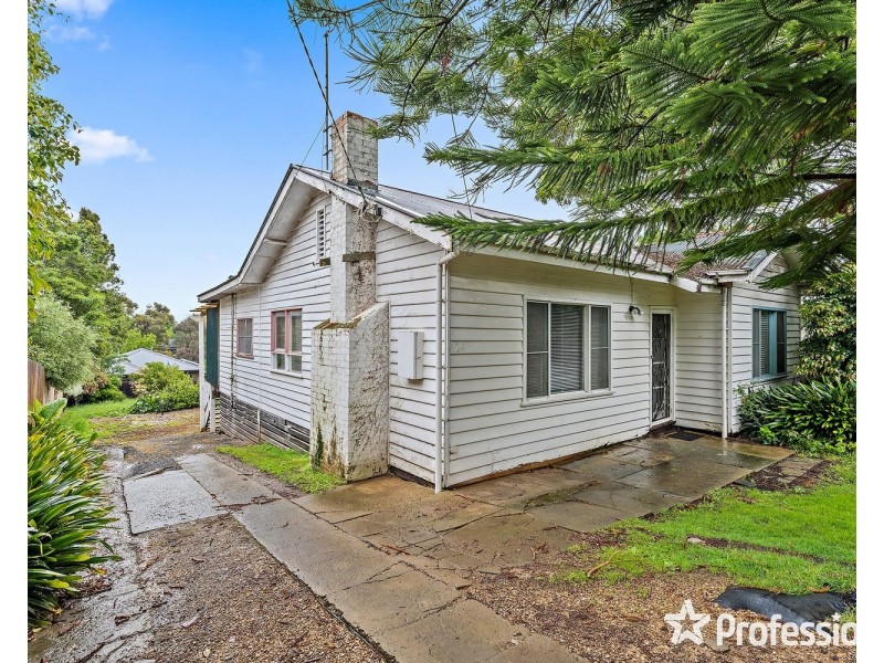 24 Albert Road, Lilydale VIC 3140