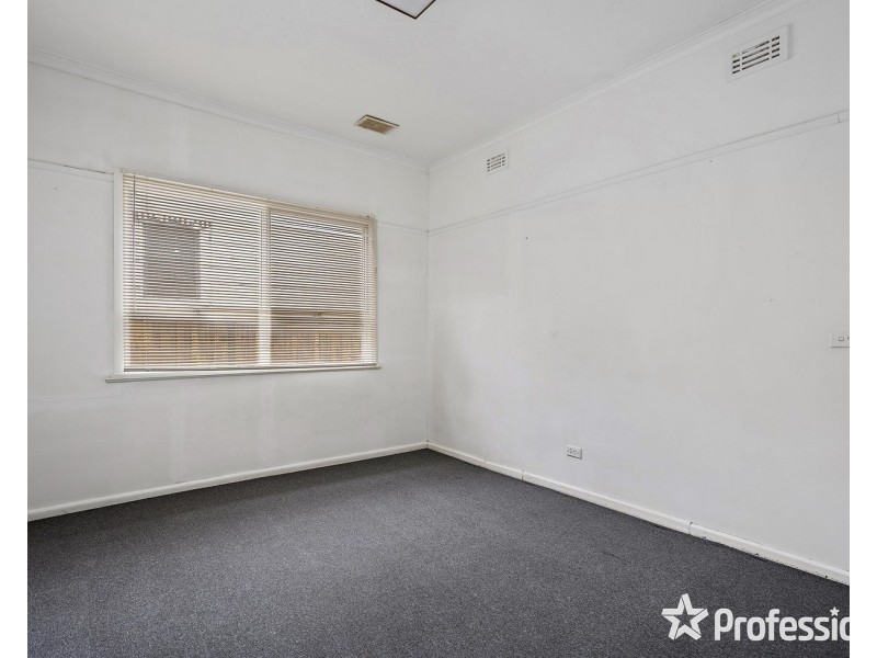 24 Albert Road, Lilydale VIC 3140