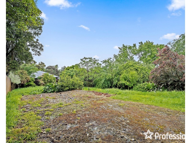 24 Albert Road, Lilydale VIC 3140