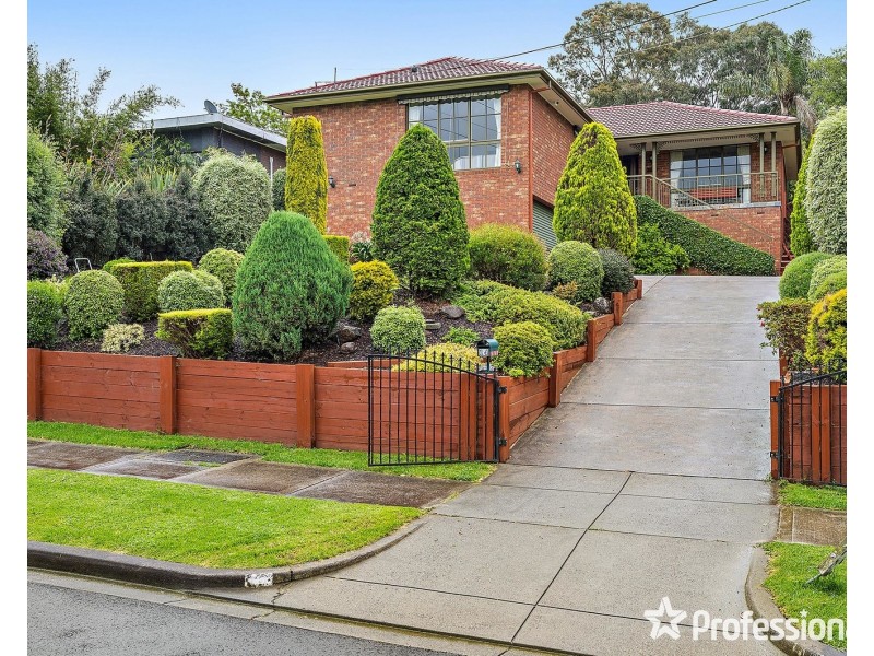 14 Rolling Hills Road, Chirnside Park VIC 3116