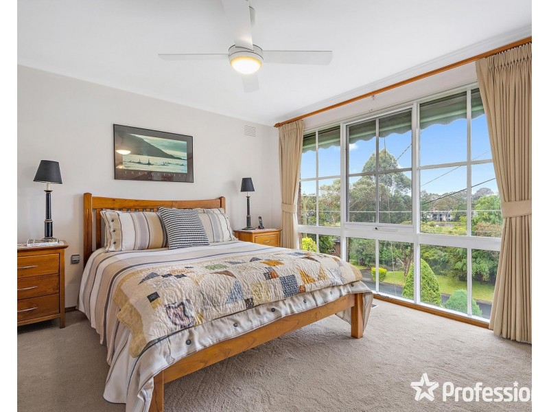 14 Rolling Hills Road, Chirnside Park VIC 3116