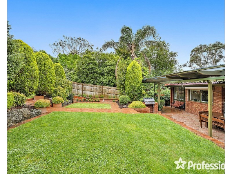 14 Rolling Hills Road, Chirnside Park VIC 3116