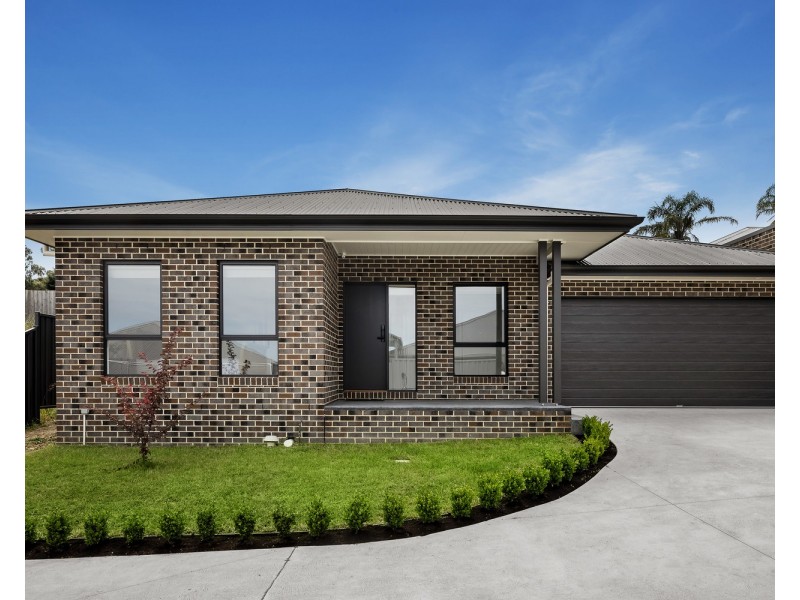 2 Delizia Close, Wandin North VIC 3139