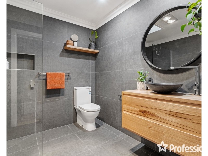 1 Olive Grove, Lilydale VIC 3140