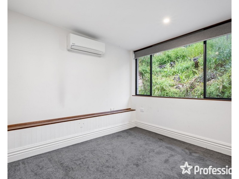 1 Olive Grove, Lilydale VIC 3140