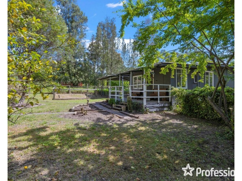 4-6a Maurice Road, Gruyere VIC 3770