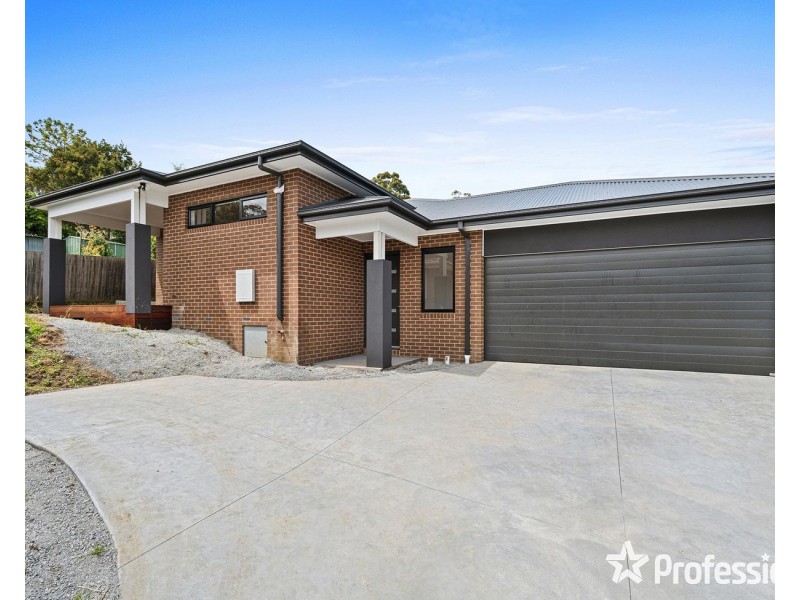 115A Rolling Hills Road, Chirnside Park VIC 3116