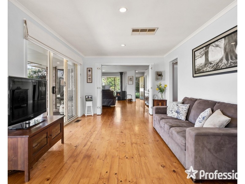 6 The Circuit, Lilydale VIC 3140