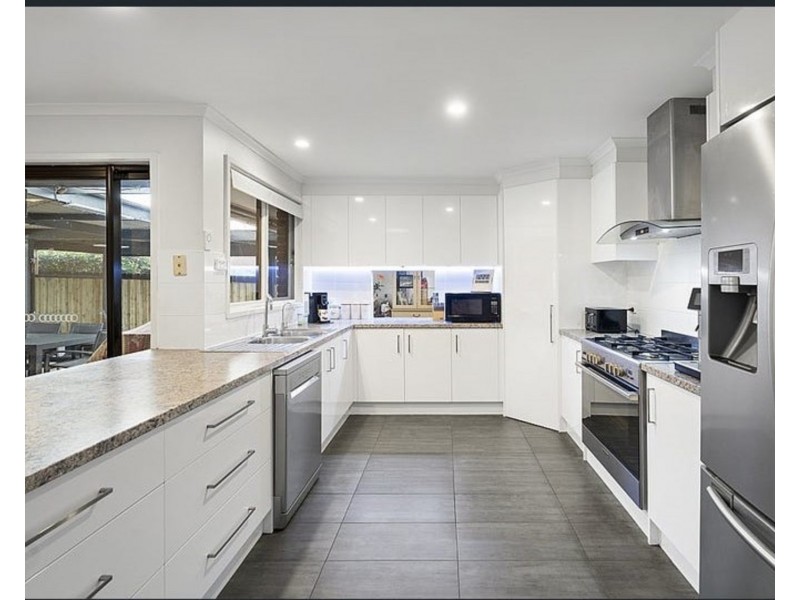 5 Circle Ridge, Chirnside Park VIC 3116