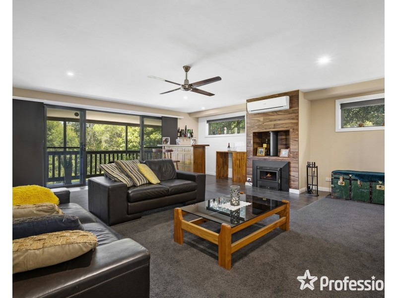 51-53 Russell Street, Mount Evelyn VIC 3796