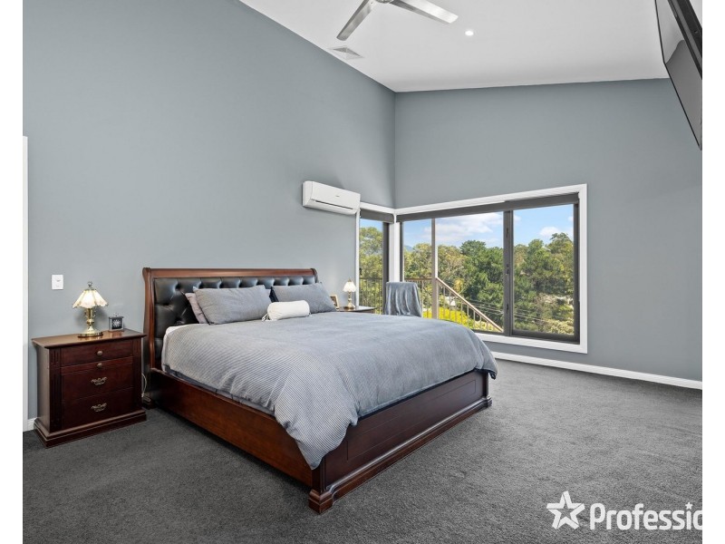 51-53 Russell Street, Mount Evelyn VIC 3796