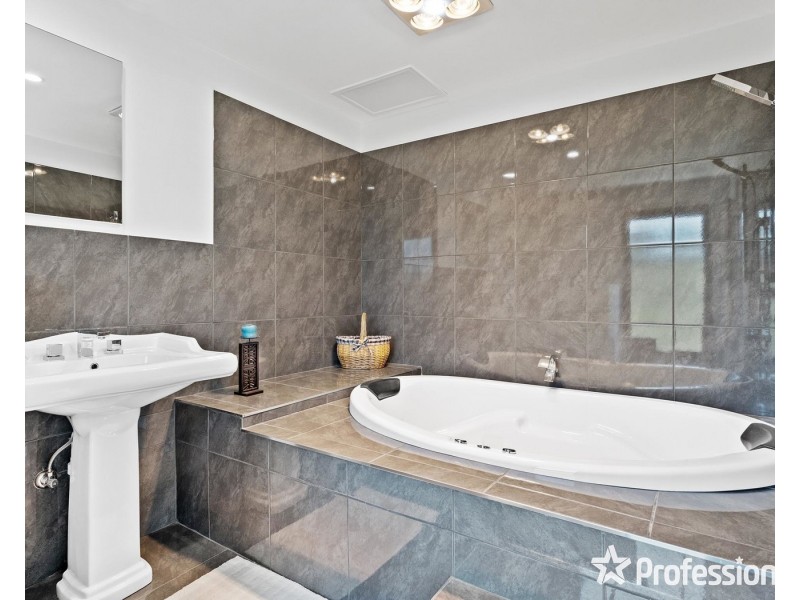 51-53 Russell Street, Mount Evelyn VIC 3796