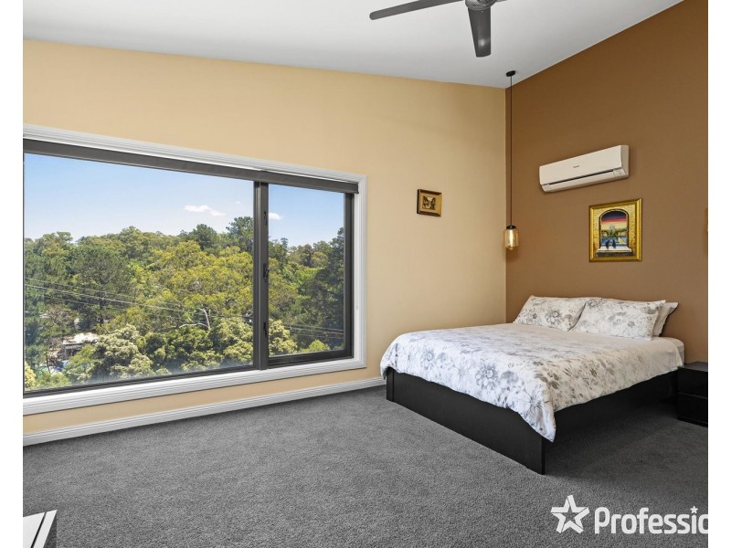 51-53 Russell Street, Mount Evelyn VIC 3796
