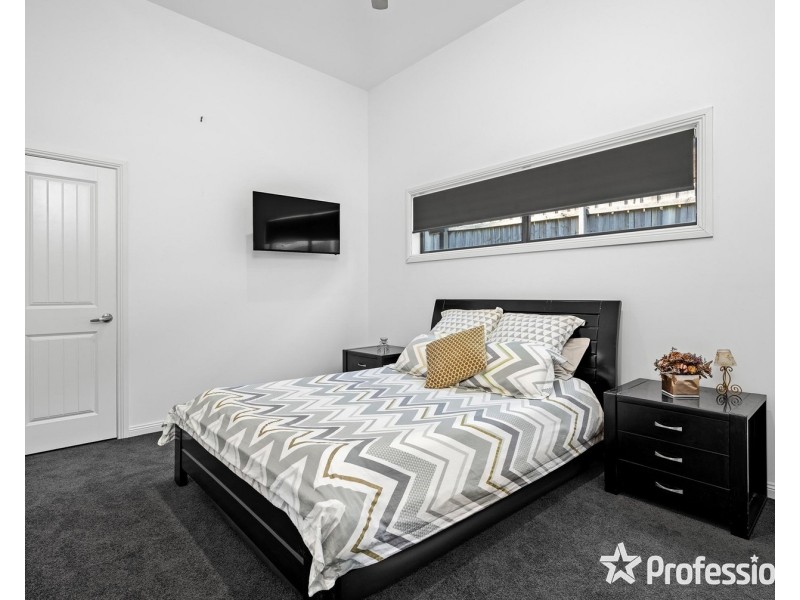 51-53 Russell Street, Mount Evelyn VIC 3796