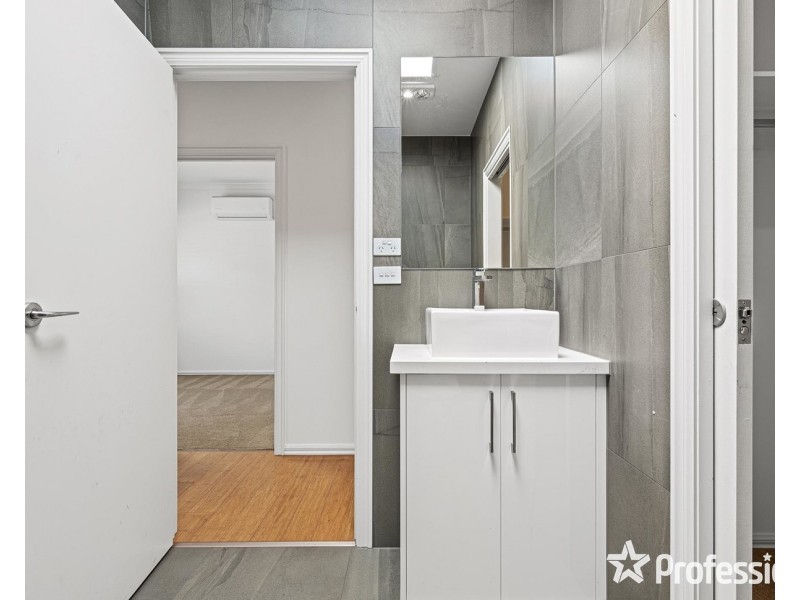 3/50 Lewis Road, Wantirna South VIC 3152