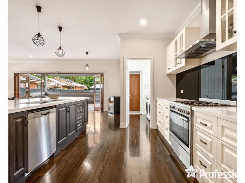 9 Mount view Road, Upper Ferntree Gully VIC 3156