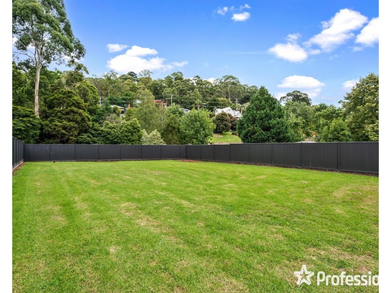 9 Mount view Road, Upper Ferntree Gully VIC 3156