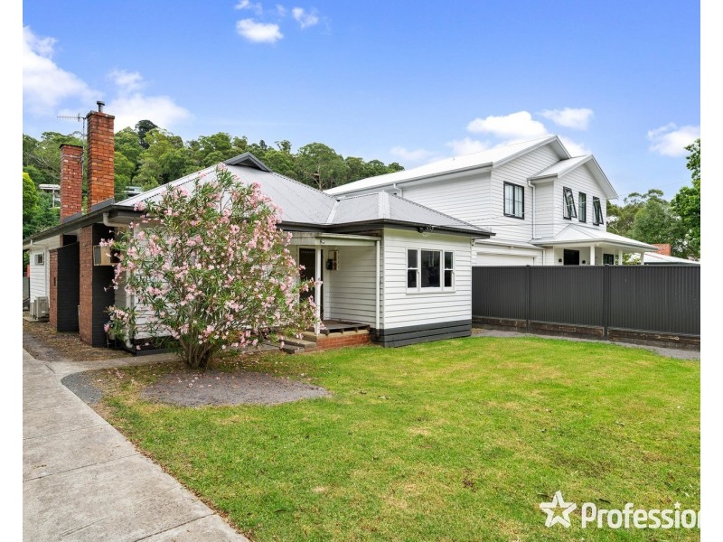 9 Mount view Road, Upper Ferntree Gully VIC 3156