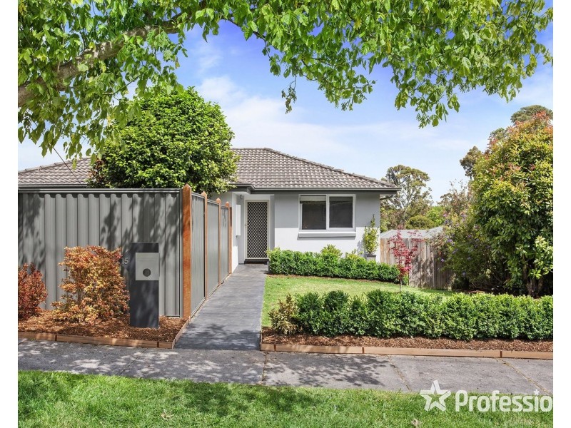 15 Balmoral Street, Kilsyth VIC 3137