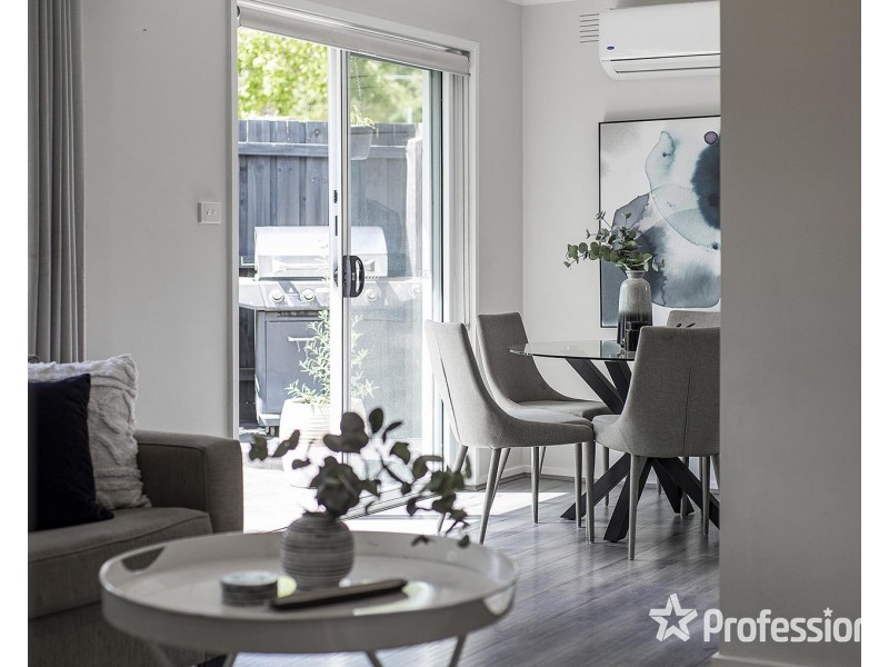 15 Balmoral Street, Kilsyth VIC 3137