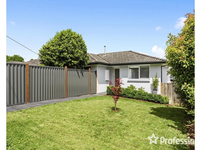 15 Balmoral Street, Kilsyth VIC 3137