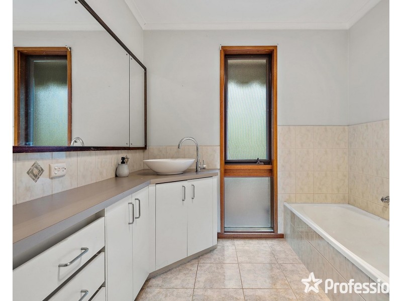 88 Lusatia Park Road, Woori Yallock VIC 3139