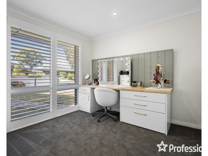 42 Lauriston Drive, Coldstream VIC 3770