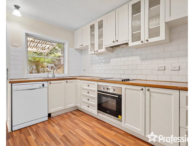 44 Olinda Crescent, Olinda VIC 3788