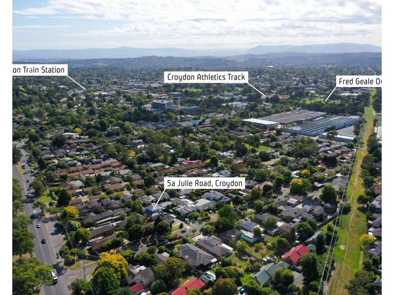 5A Julie Road, Croydon VIC 3136