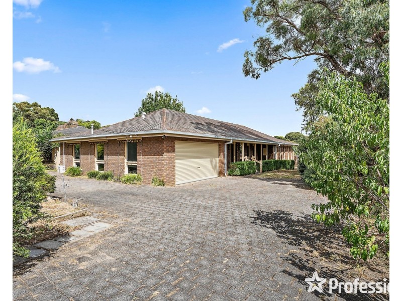 21 Country Club Drive, Chirnside Park VIC 3116