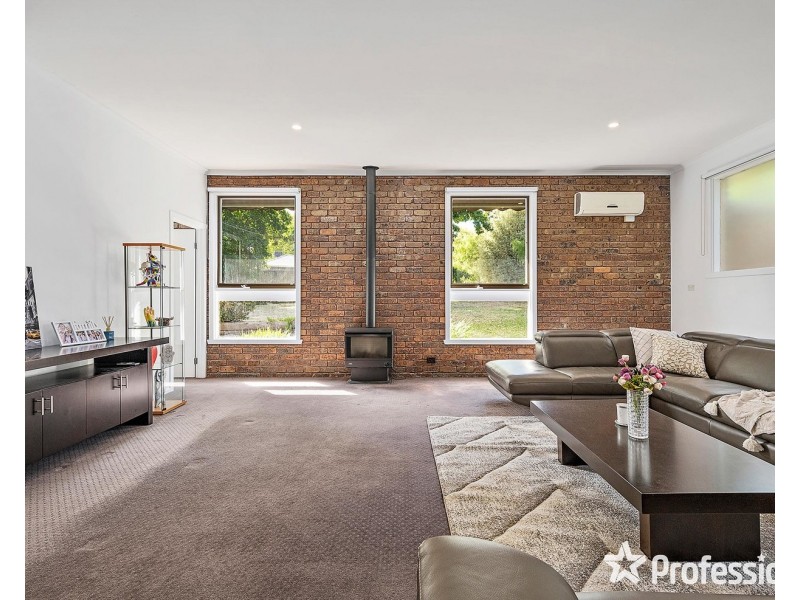 21 Country Club Drive, Chirnside Park VIC 3116