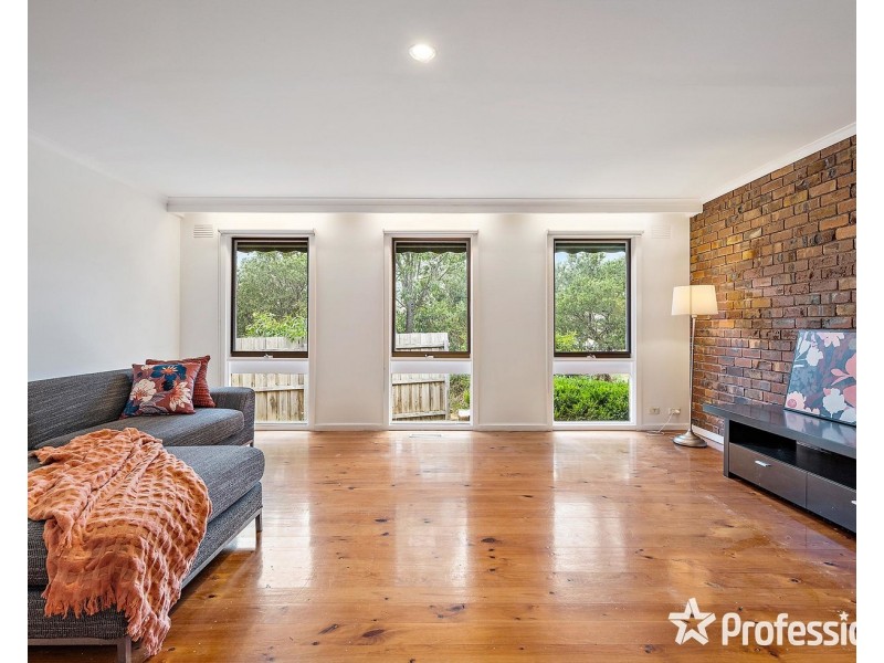 21 Country Club Drive, Chirnside Park VIC 3116