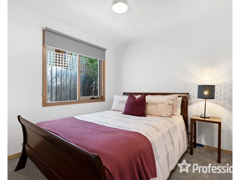 142 Nangathan Way, Croydon North VIC 3136