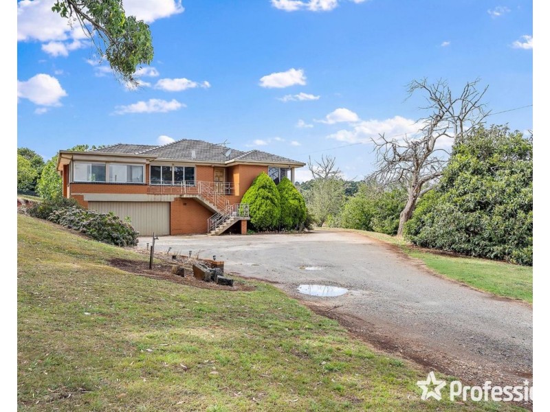 94 Queens Road, Silvan VIC 3795