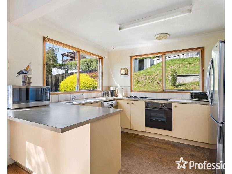 104 Alexandra Road, Lilydale VIC 3140