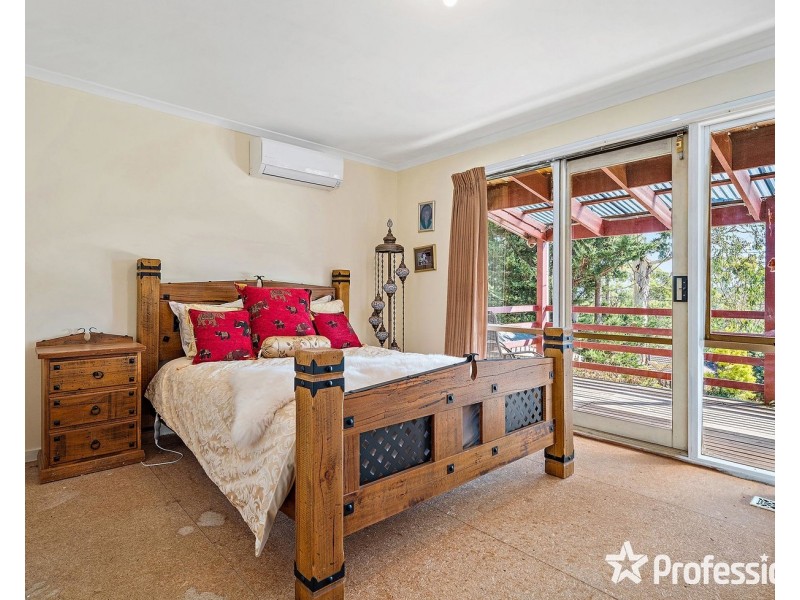 104 Alexandra Road, Lilydale VIC 3140