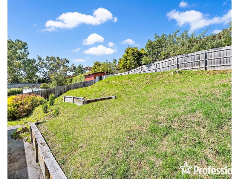 104 Alexandra Road, Lilydale VIC 3140