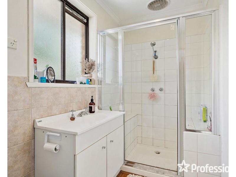 4/6 Mc Comb Street, Lilydale VIC 3140